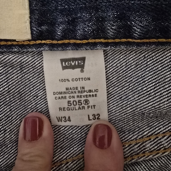 Levi's 505 34w x 32L - Picture 5 of 6